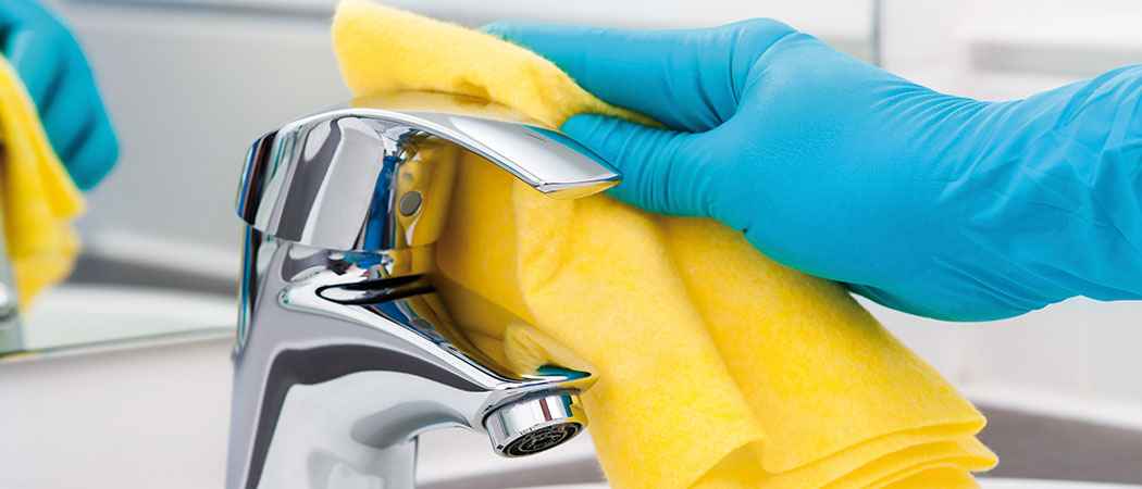 limpieza de baños y griferías